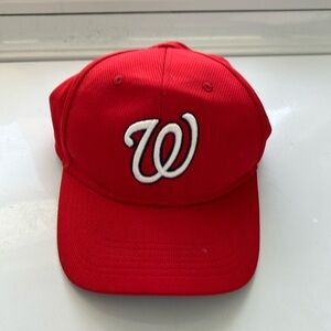 Washington Nationals youth Red Baseball Cap with W Logo adjustable back